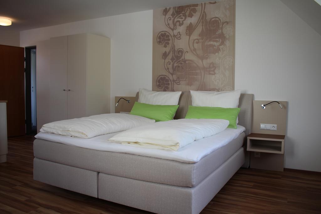 Hotel Rebstoeckle Hagnau Pokój zdjęcie